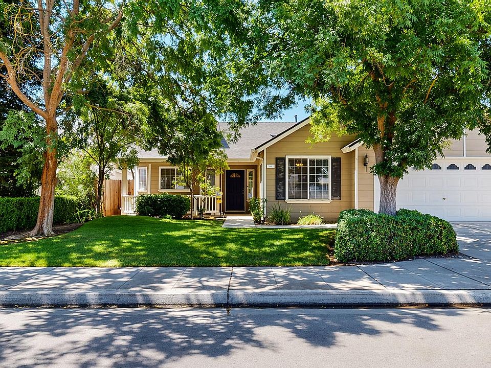 1st image of 5829 W El Paso Ave