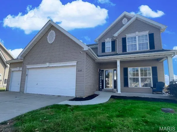 226 Hunters Heights Ct, Eureka, MO 63025