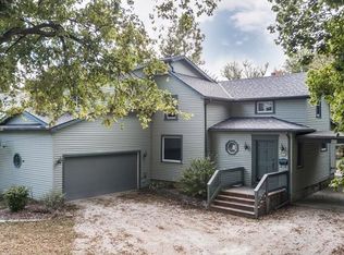 962 Louisiana Ave, Perrysburg, OH