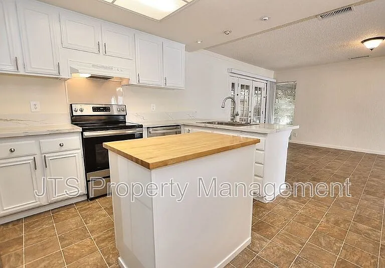 6830 Mellodora Dr — Photo 14