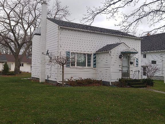 2nd image of 755 Grant Ave