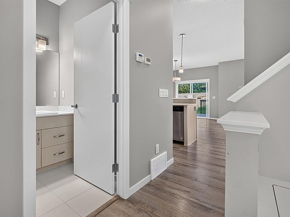3rd image of 12328 177th Ave NW