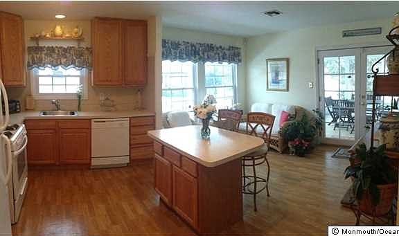 4th image of 22 Saint Croix St