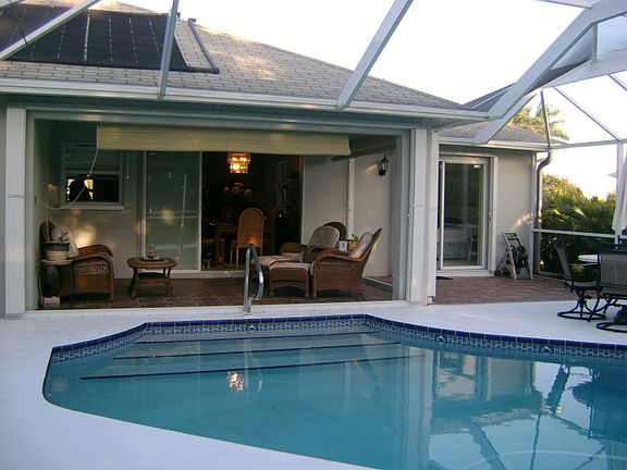 3rd image of 2548 SW 15th Ave