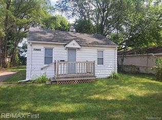 22002 Panama Ave, Warren, MI 48091