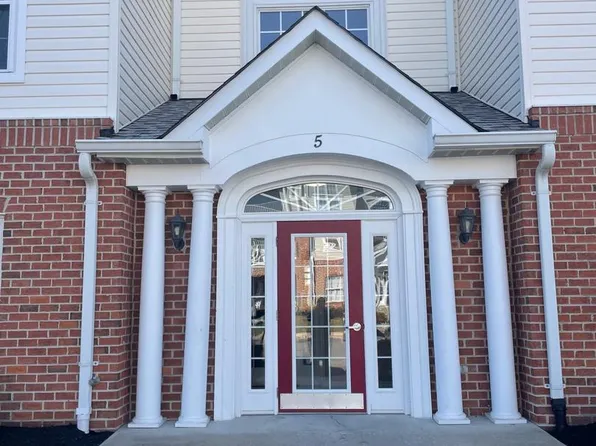 5 Brook Farm Ct #5D, Perry Hall, MD 21128