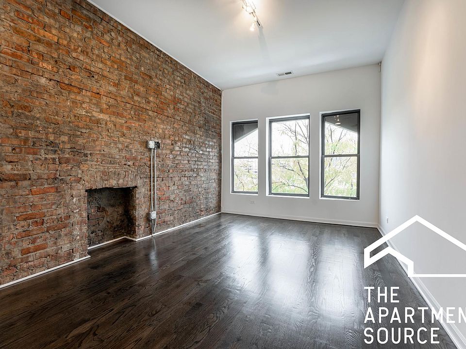 1st image of 1210 W Foster Ave APT 3C
