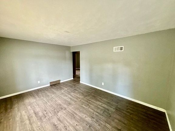2nd image of 740 Florland Dr