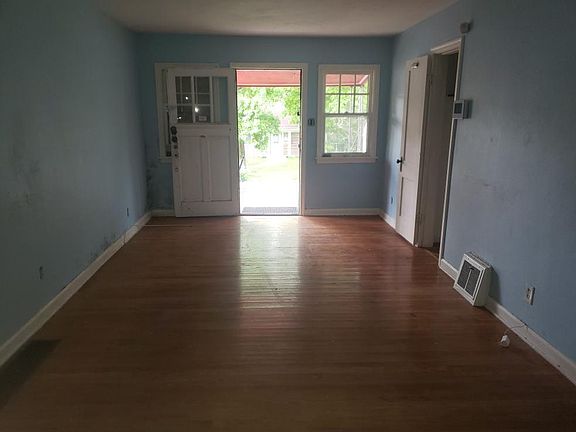2nd image of 6653 Thurston Ave
