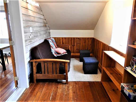 3rd image of 237 E Broadway St #4