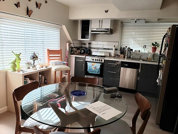 3rd image of 1960 Clay St APT 100