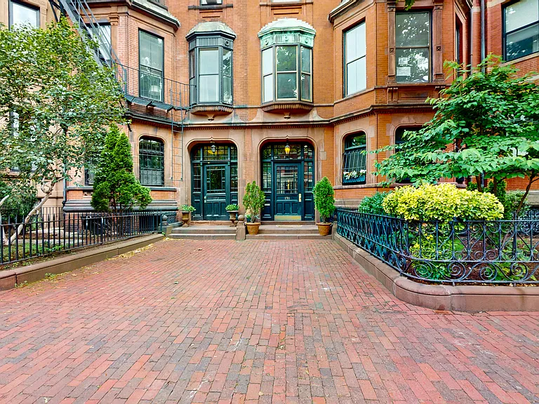 173 Marlborough St #13 — Photo 1