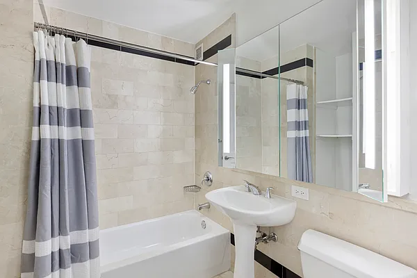 Rented by Kukreja Realty & Insurance Services LLC | media 5