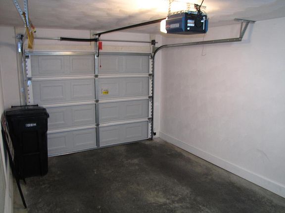 5th image of 6705 Woodcreeper Dr