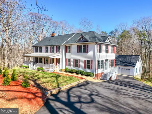 10001 Silver Fox Trl, Manassas, VA 20111