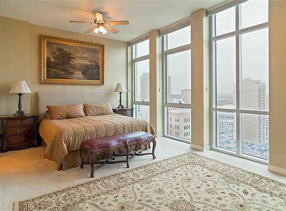 3rd image of 500 Throckmorton St APT 1704