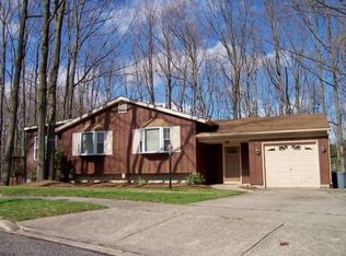 12 Sherry Ct, Turnersville, NJ 08012