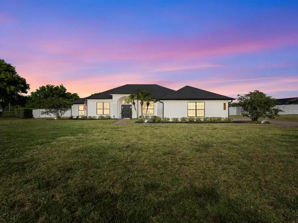 5728 Lake St, Mount Dora, FL 32757