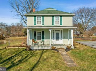 290 Virginia Ave, Summit Point, WV 25446