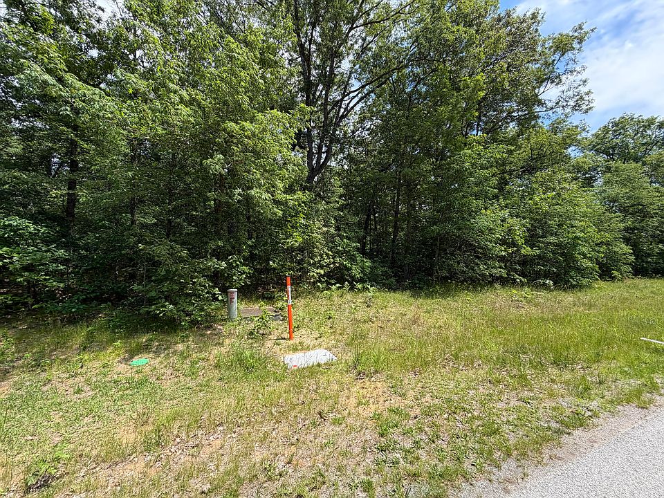1st image of 10411 Cynthia Ln
