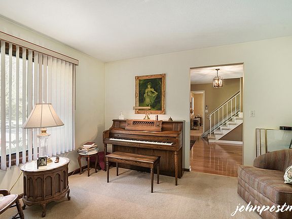5th image of 3417 Misty Lane Ct SE