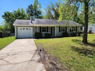 103 Hampton Ct, Jacksonville, NC 28546
