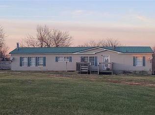 1043 NE Quarry Dr, Kingston, MO 64650