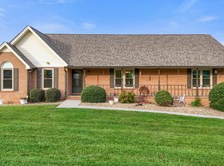 4801 Harbor Dr, Morristown, TN 37814