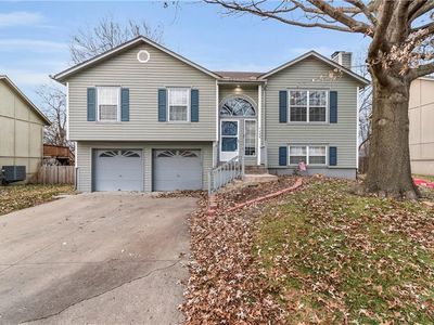 1406 Cottonwood Dr, Greenwood, MO, 64034