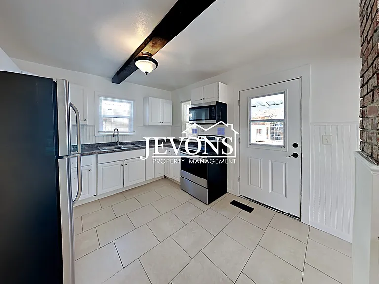 921 S 21st Ave #921 — Photo 7