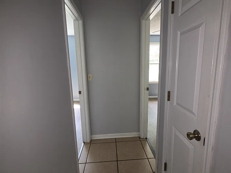 504 Martha Dr — Photo 20