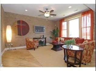 4358 S Prairie Ave #2E, Chicago, IL 60653