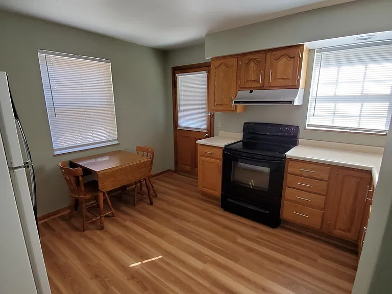 4389 Victor Ave — Photo 3