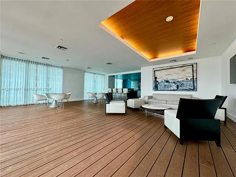 500 Brickell Ave #1407 — Photo 43