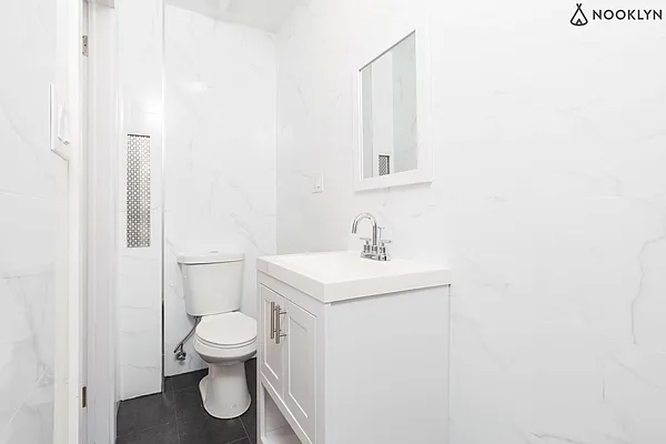 Rented by Nooklyn NYC LLC | media 25