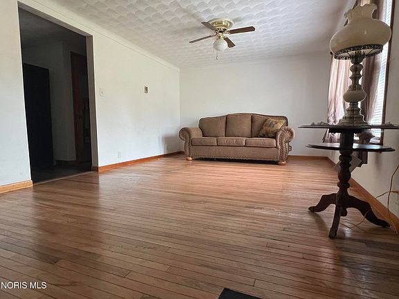2nd image of 205 S Rock St