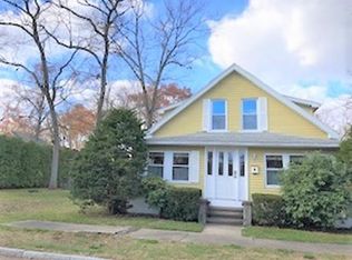 42 Carroll St, Springfield, MA 01108