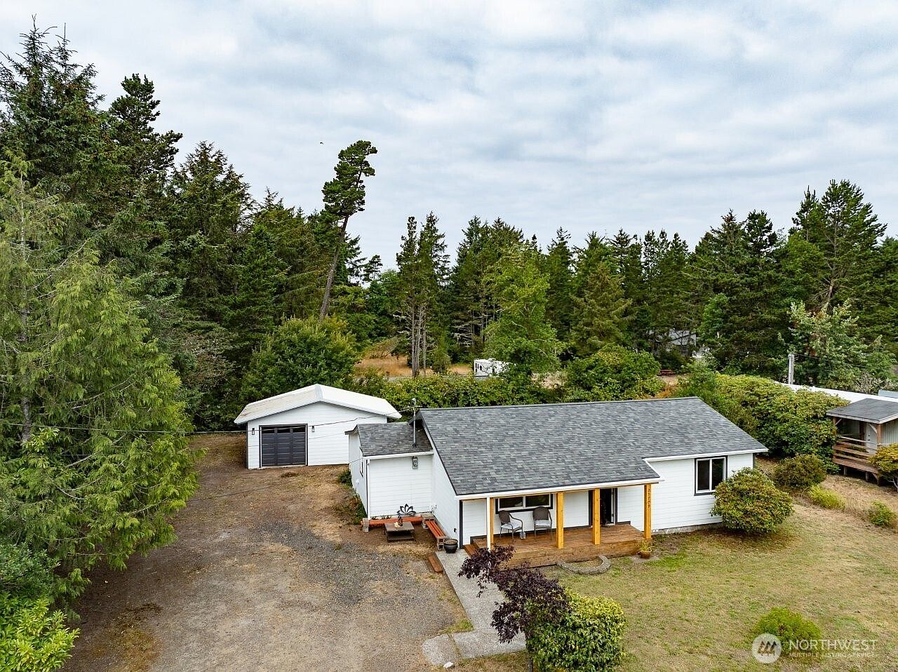 洋書 Mountain Houses 5188 Mountain Top Rd E, New Hope, PA 18938 | Zillow