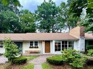 82 Newton Ave N, Worcester, MA 01602