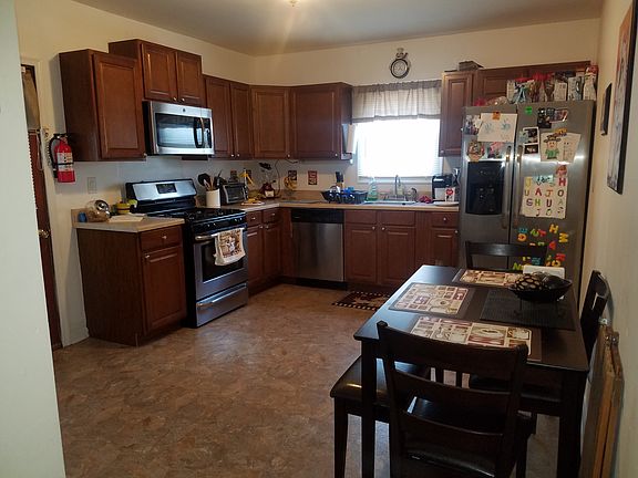 Eat in Kitchen 