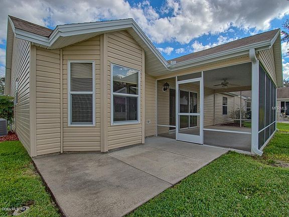 4th image of 17380 SE 70th Royal Pine Ct