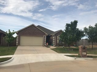 8014 SW Powell Ct, Lawton, OK 73505