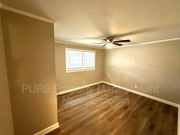110 Mendota Ave — Photo 18