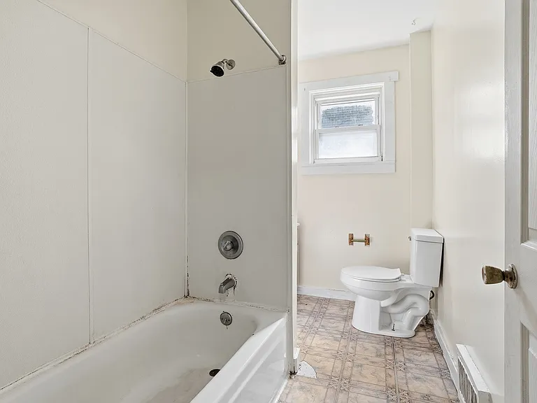 144 Ridge Ave #2 — Photo 11