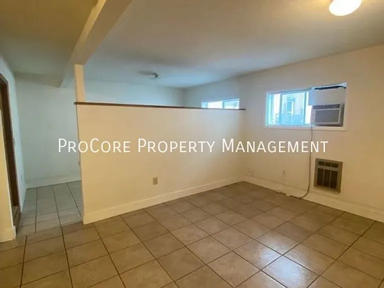 1207 W Washington St — Photo 52