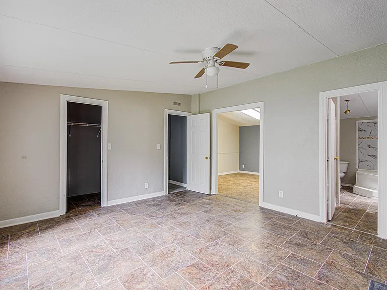 16307 Antelope Ln — Photo 21