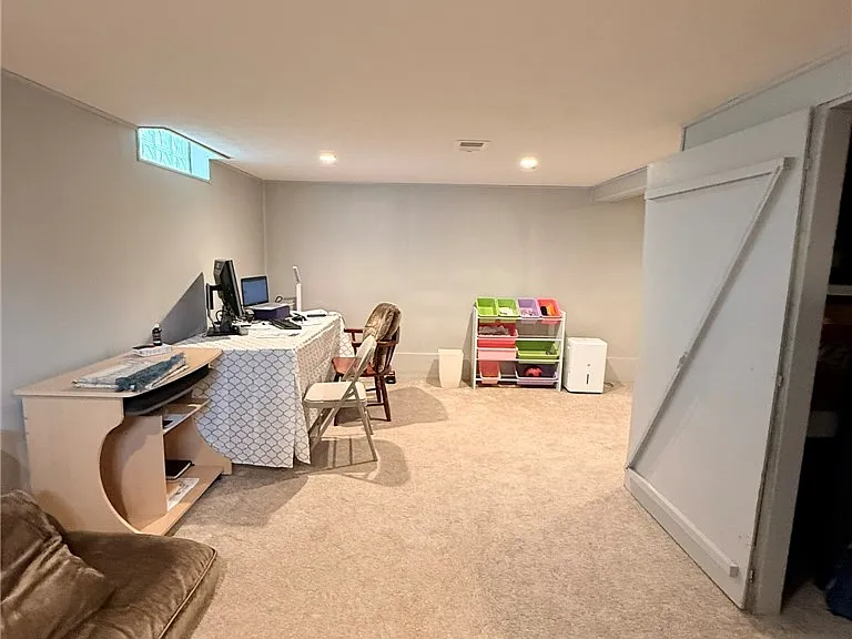 165 Orchard Dr — Photo 32