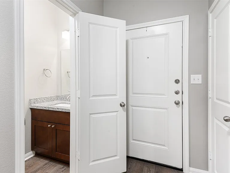 124 Artesian Way — Photo 17