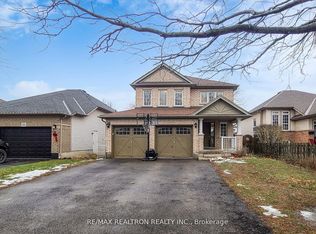 53 Longfellow Ave, Saint Catharines, ON L2R 6N8
