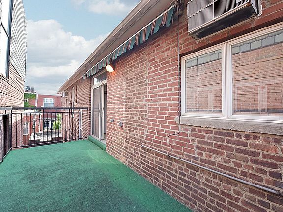 5th image of 1570 53rd St